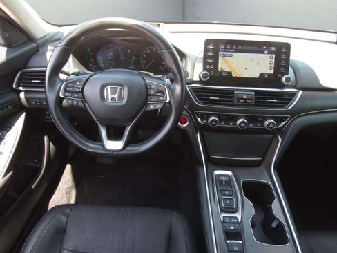 Used 2021 Honda Accord Touring image 16