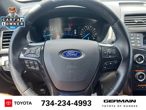 Used 2017 Ford Explorer XLT AWD/4WD image 22