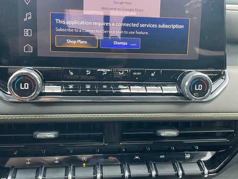 Used 2023 Chevrolet Colorado ZR2 w/ Technology Package AWD/4WD image 26