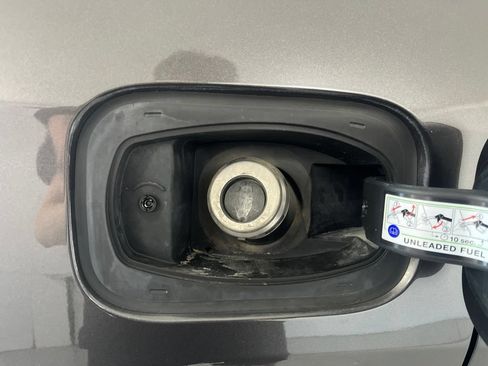 Used 2018 Jeep Compass Sport w/ Cold Weather Group AWD/4WD image 44