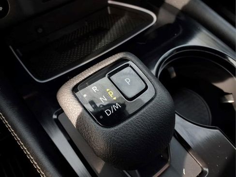 Certified 2025 Nissan Rogue Platinum AWD/4WD image 15
