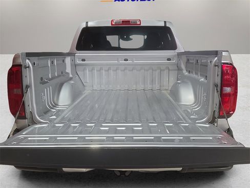 Used 2020 Chevrolet Colorado LT image 13