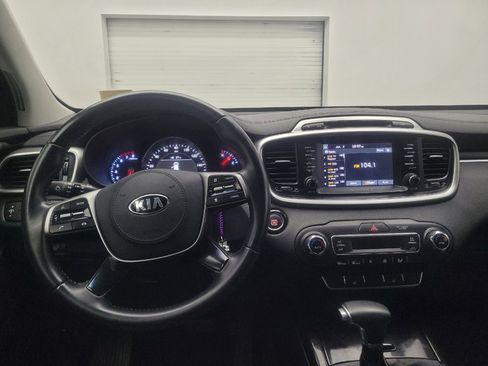 Used 2019 Kia Sorento EX FWD image 22