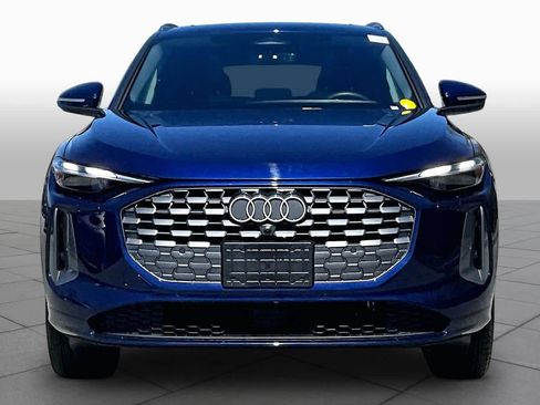 Used 2025 Audi Q5 Premium w/ Convenience Package AWD/4WD image 4