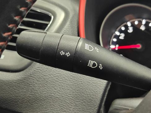 Used 2020 Jeep Compass Trailhawk AWD/4WD image 36