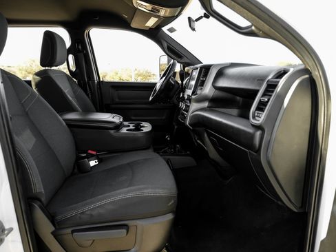 Used 2022 RAM 3500 Tradesman image 29