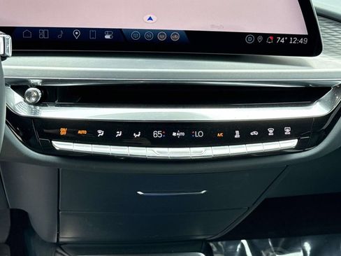 Certified 2025 Cadillac Lyriq Luxury w/ Nappa Leather Package AWD/4WD image 35