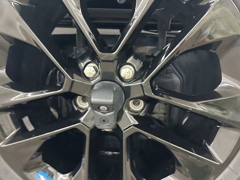 Used 2023 Jeep Wrangler Unlimited Sahara w/ Cold Weather Group image 16