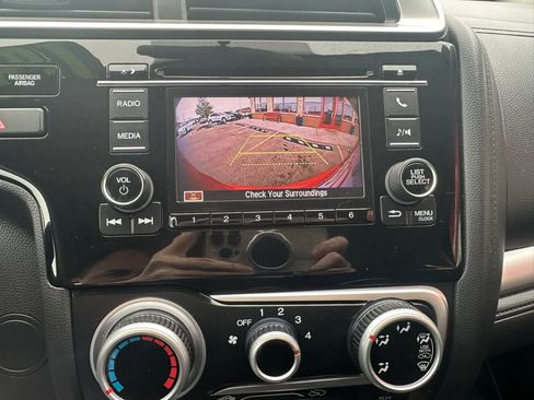 Used 2020 Honda Fit LX image 17