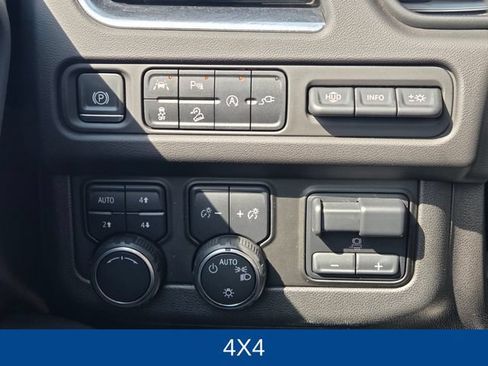 Used 2021 Chevrolet Tahoe Premier w/ Premium Package AWD/4WD image 24