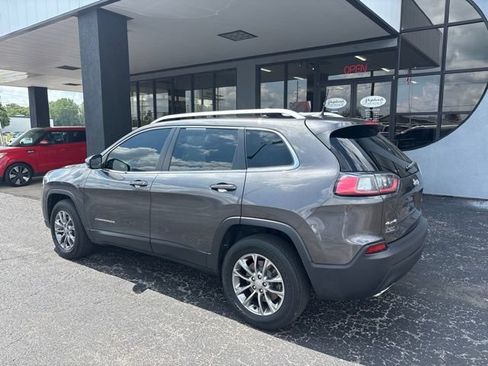 Used 2020 Jeep Cherokee Latitude Plus w/ Cold Weather Group AWD/4WD image 6
