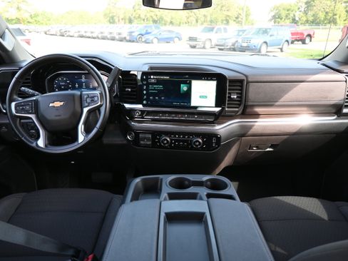 Used 2025 Chevrolet Silverado 1500 LT AWD/4WD image 30