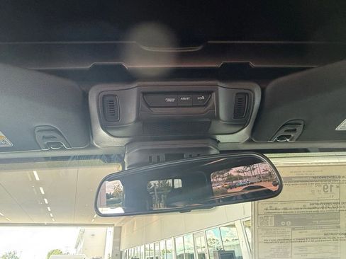 New 2025 Jeep Gladiator Mojave w/ Safety Group image 17