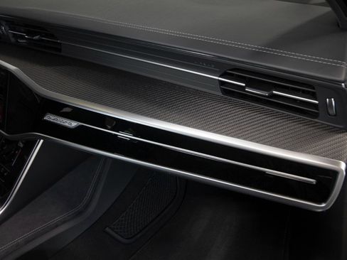 Used 2025 Audi RS 6 performance image 58