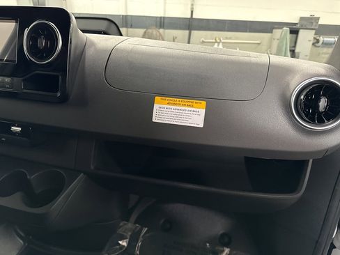 New 2025 Mercedes-Benz Sprinter 3500 image 10