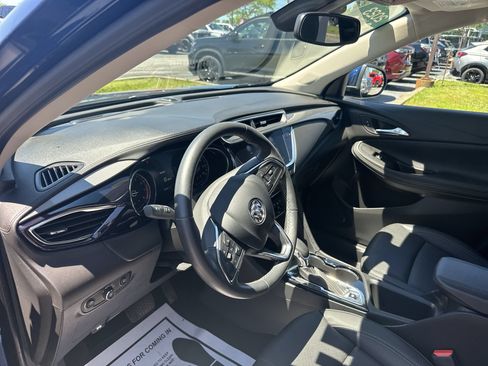 Certified 2023 Buick Encore GX Essence w/ Experience Buick Package FWD image 10
