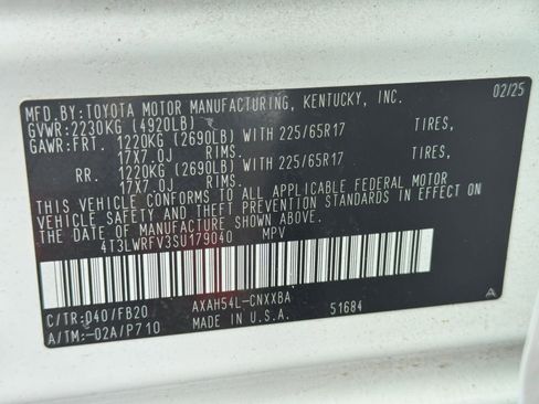 Used 2025 Toyota RAV4 LE image 28