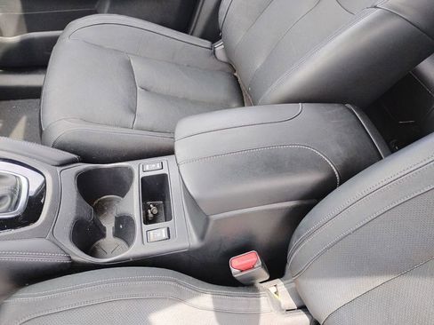 Used 2017 Nissan Rogue SL FWD image 22