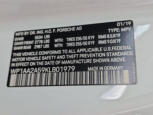 Used 2019 Porsche Macan image 36