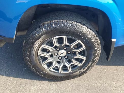 Certified 2023 Chevrolet Colorado Z71 w/ Z71 Convenience Package 2 AWD/4WD image 5