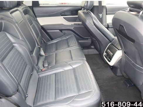 Used 2025 Lincoln Nautilus Reserve AWD/4WD image 28