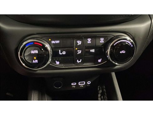 Used 2023 Chevrolet TrailBlazer LT w/ Convenience Package AWD/4WD image 13