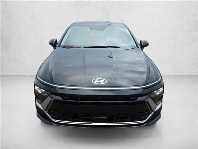 Used 2025 Hyundai Sonata SEL FWD image 2