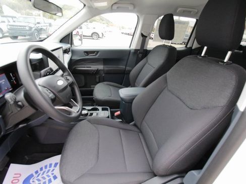 New 2025 Ford Maverick XL w/ Equipment Group 101A image 15