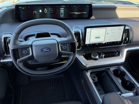 New 2025 Ford Expedition Max Platinum w/ Platinum Ultimate Package image 40