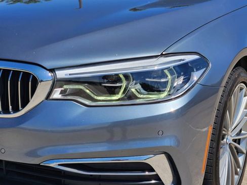 Used 2020 BMW 530i w/ Premium Package RWD image 9