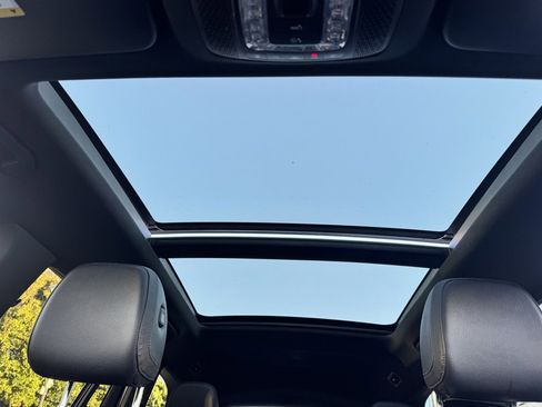 Used 2021 Mercedes-Benz GLS 450 4MATIC image 25