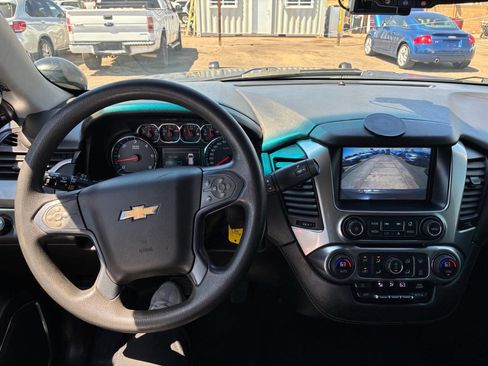 Used 2018 Chevrolet Tahoe 2WD image 17