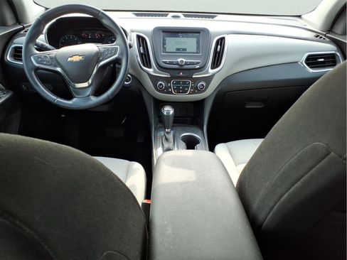 Used 2018 Chevrolet Equinox LT FWD image 12