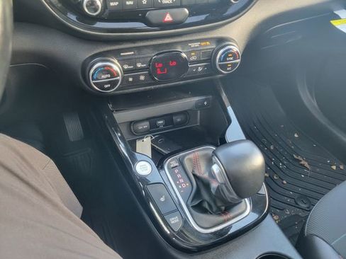 Used 2020 Kia Soul GT-Line Turbo FWD image 22