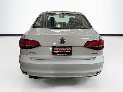Used 2017 Volkswagen Jetta S w/ Jetta S Cold Weather Package FWD image 7