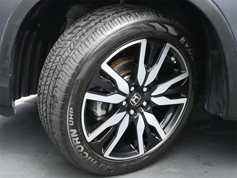 Used 2019 Honda Pilot Touring image 26