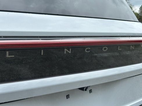 New 2026 Lincoln Navigator L Reserve AWD/4WD image 29