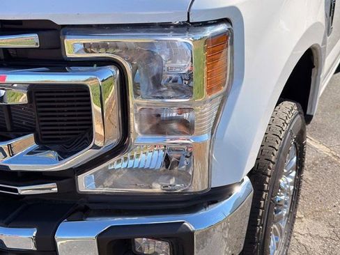 Used 2021 Ford F350 XLT w/ XLT Premium Package AWD/4WD image 15