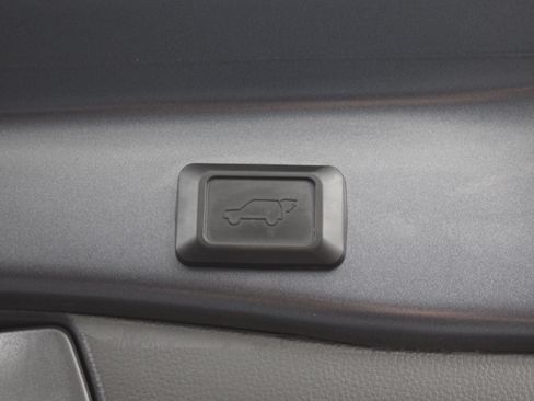 Used 2023 Toyota RAV4 Limited AWD/4WD image 12