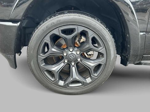 Used 2022 RAM 1500 Limited AWD/4WD image 9