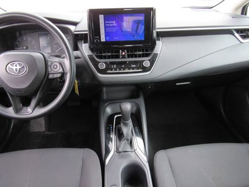 Used 2024 Toyota Corolla LE FWD image 18