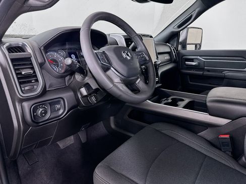Used 2025 RAM 2500 Lone Star image 9