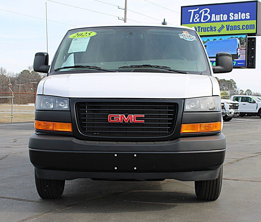 Used 2025 GMC Savana 2500 w/ Driver Convenience Package RWD image 13