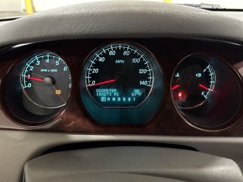 Used 2006 Buick Lucerne CX image 12