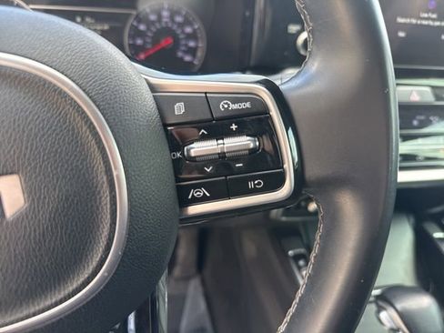 Used 2022 Kia Sorento S w/ Panoramic Sunroof Package image 18