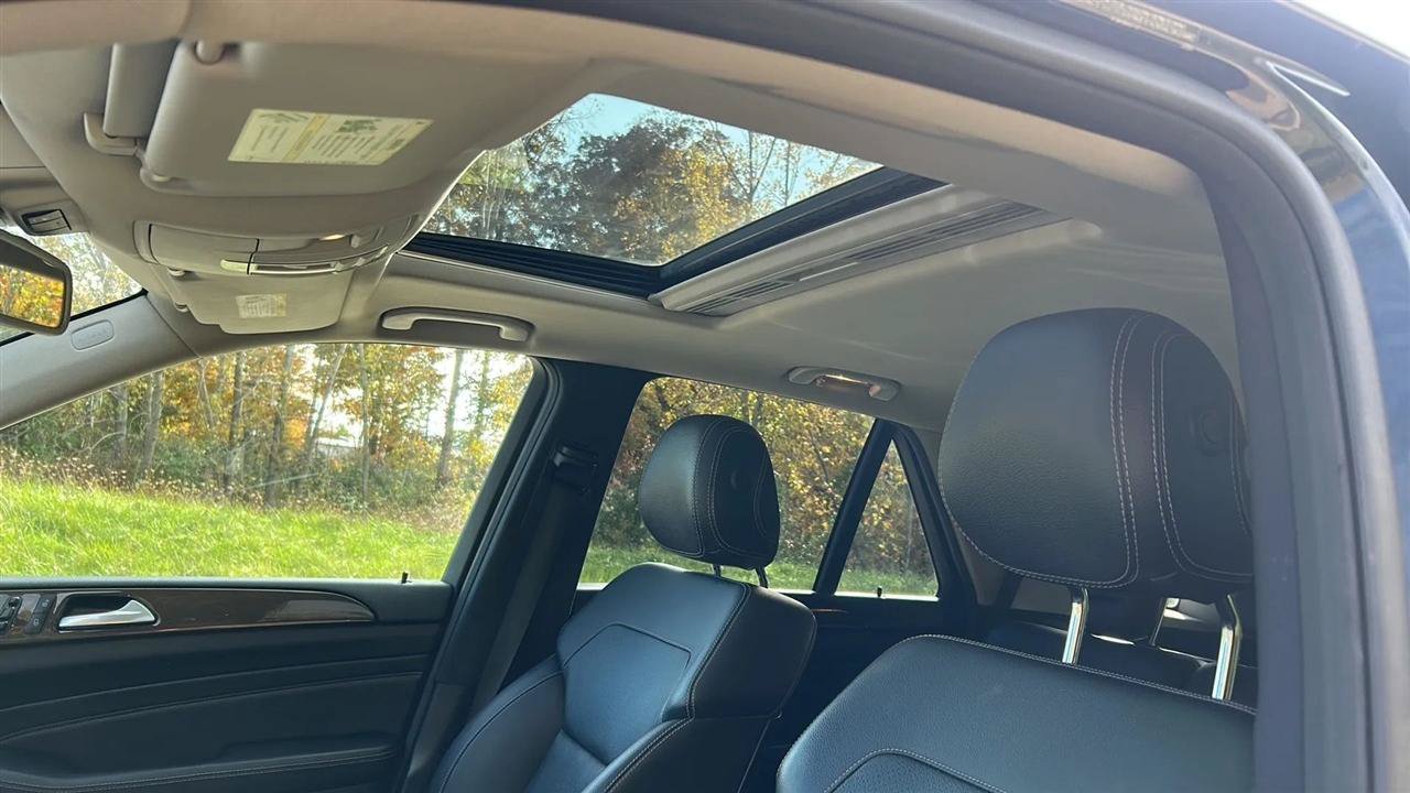 Used 2015 Mercedes-Benz ML 350 4MATIC image 38