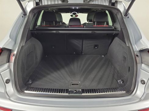 Used 2016 Porsche Cayenne GTS image 6