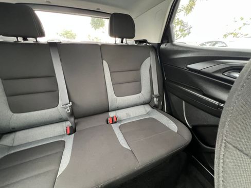 Used 2025 Chevrolet TrailBlazer LT FWD image 42