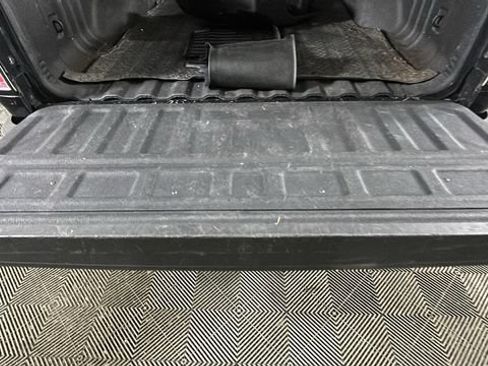 Used 2018 GMC Canyon SLE AWD/4WD image 26