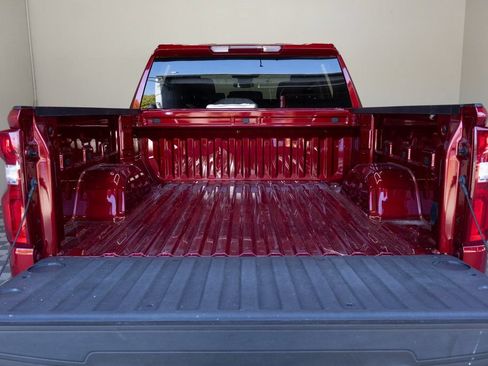 Used 2024 Chevrolet Silverado 1500 RST w/ Z71 Off-Road Package AWD/4WD image 12